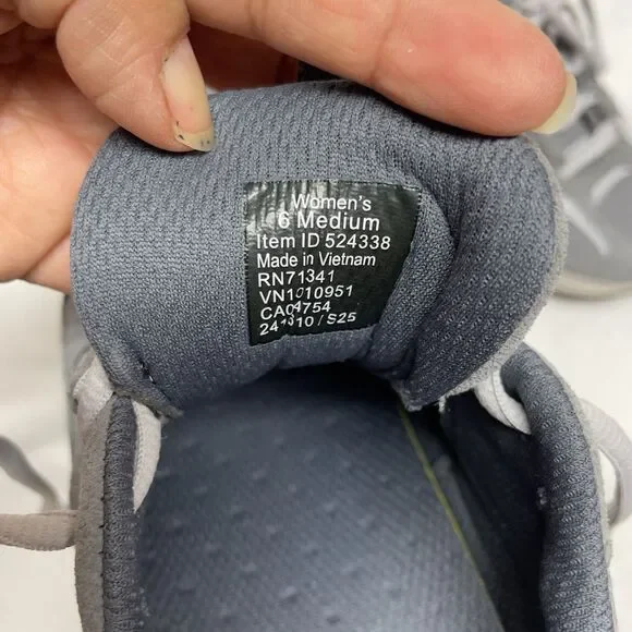 L.L. Bean Women's Size 6 Comfort Walkers 2 Lightweight Water Resistant Shoes - Picture 6 of 15